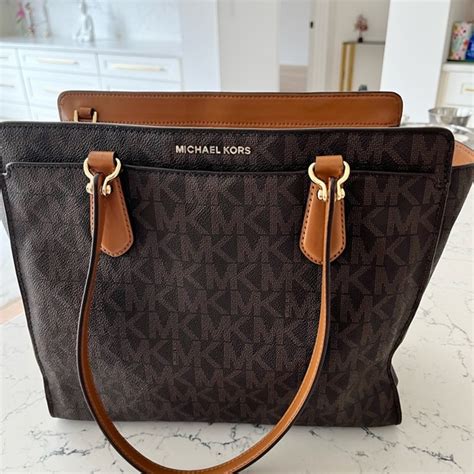 michael kors dee dee|Michael Kors Dee Dee Signature Monogram Large Convertible .